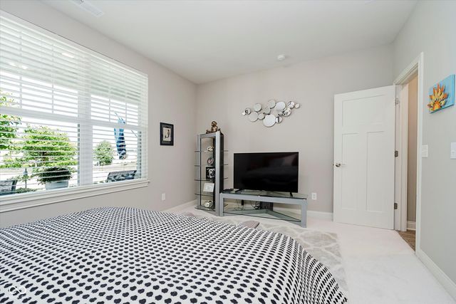 9587 Summerton Drive, Fishers, IN 46037