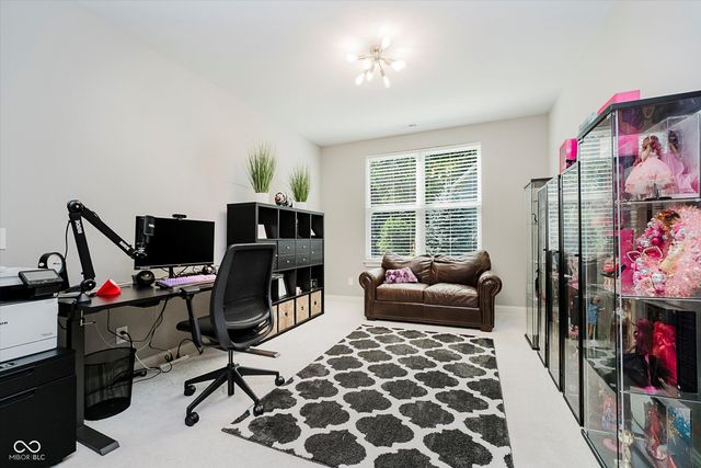 9587 Summerton Drive, Fishers, IN 46037