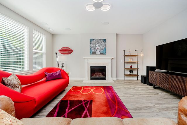 9587 Summerton Drive, Fishers, IN 46037