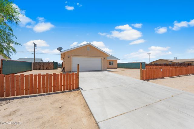 8336 Tamarack Avenue, California City, CA 93505