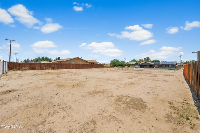 8336 Tamarack Avenue, California City, CA 93505