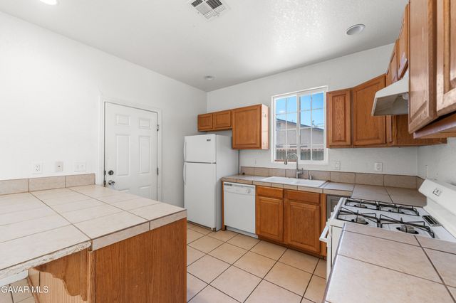 8336 Tamarack Avenue, California City, CA 93505