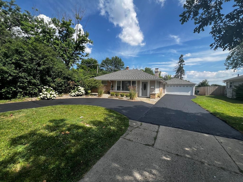 2544 Spruce Road, Homewood, IL 60430