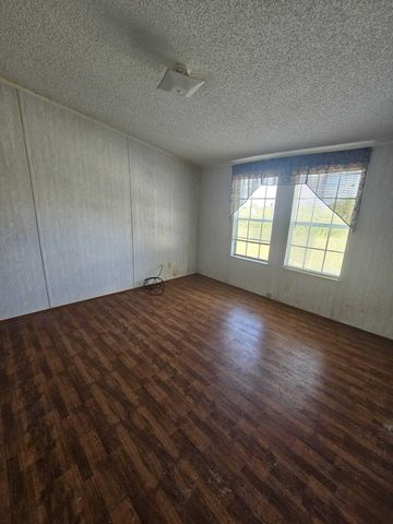 18420 NW 278 Street, Okeechobee, FL 34972