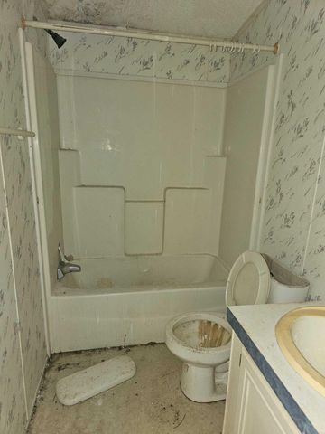 18420 NW 278 Street, Okeechobee, FL 34972