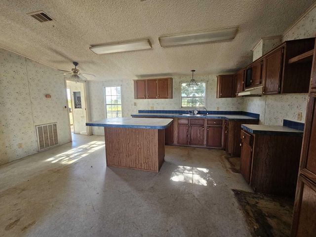 18420 NW 278 Street, Okeechobee, FL 34972