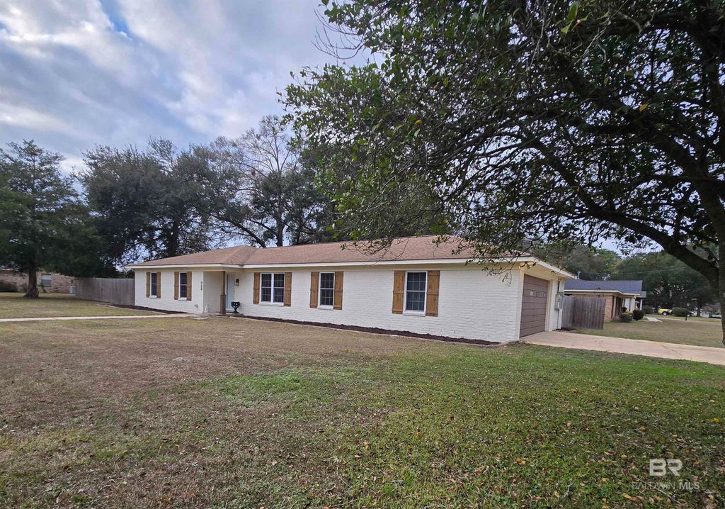 712 2nd Avenue, Saraland, AL 36571