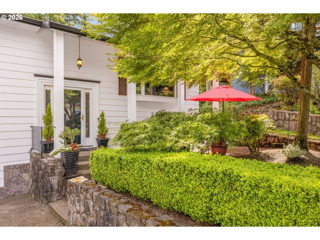 1662 FIRCREST Dr, Lake Oswego, OR 97034
