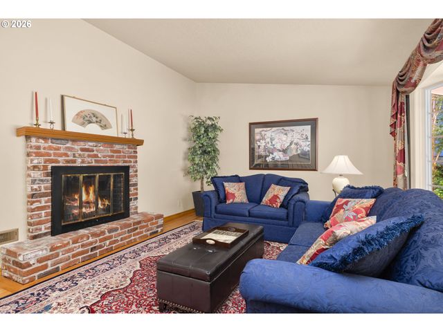 1662 FIRCREST Dr, Lake Oswego, OR 97034