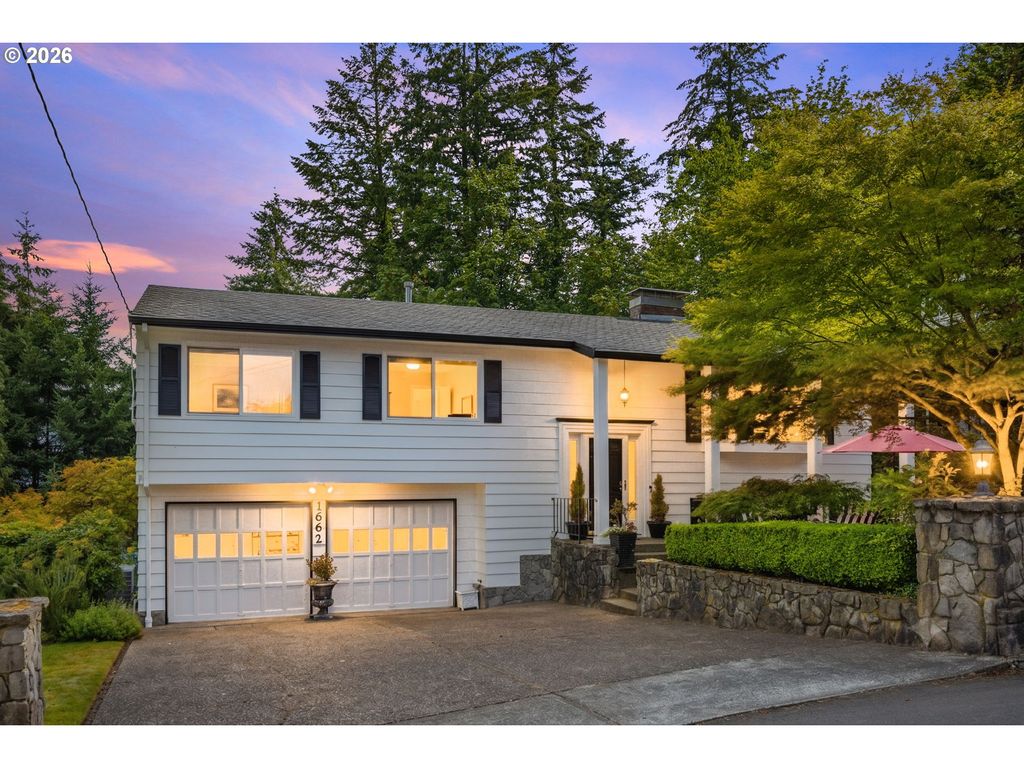 1662 FIRCREST Dr, Lake Oswego, OR 97034