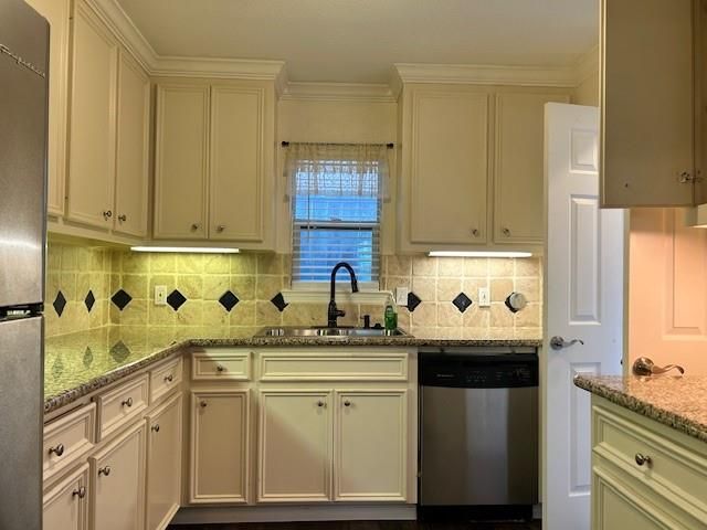 4401 Marina Street B, Houston, TX 77007