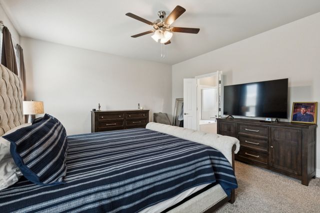 622 Summer Grove Drive, Midlothian, TX 76065