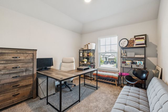 622 Summer Grove Drive, Midlothian, TX 76065