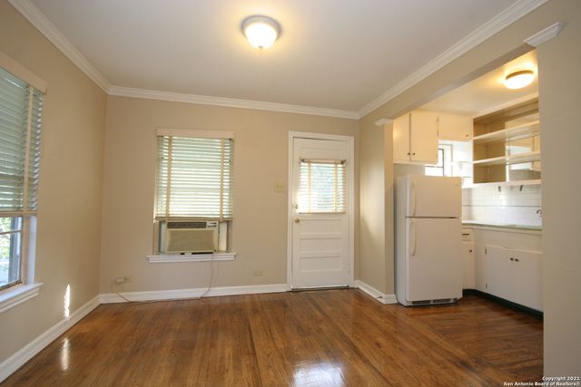 519 W Lynwood Ave Unit 2, San Antonio, TX 78212