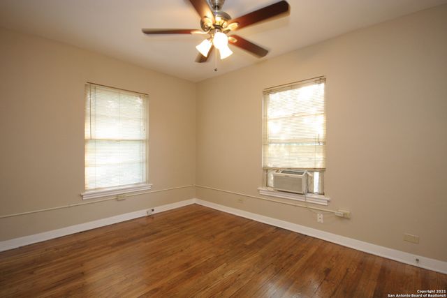 519 W Lynwood Ave Unit 2, San Antonio, TX 78212