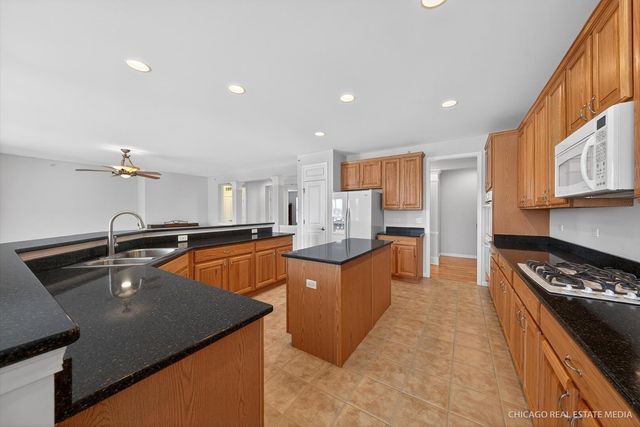 12777 Zinnia Court, Huntley, IL 60142