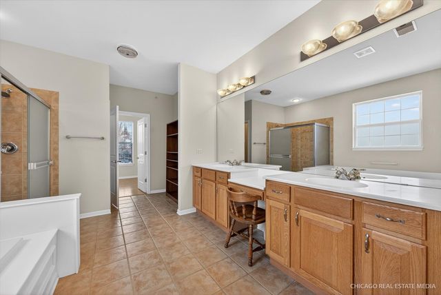 12777 Zinnia Court, Huntley, IL 60142