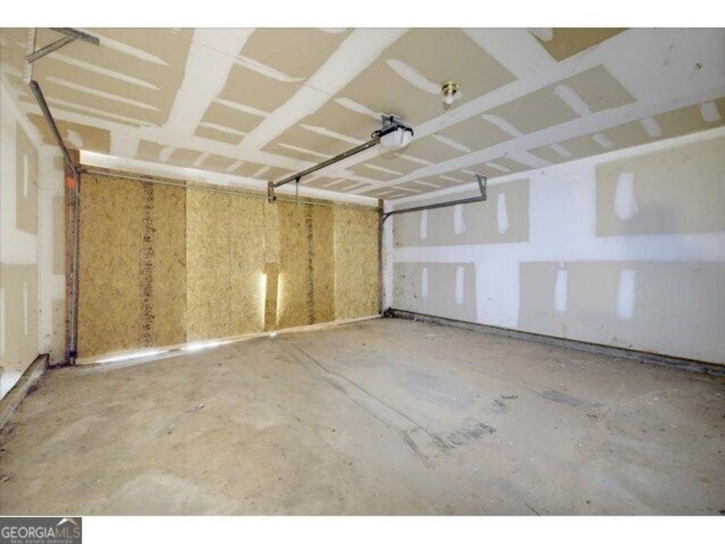 4425 Chestnut Lake Avenue, Lithonia, GA 30038 — photo 5