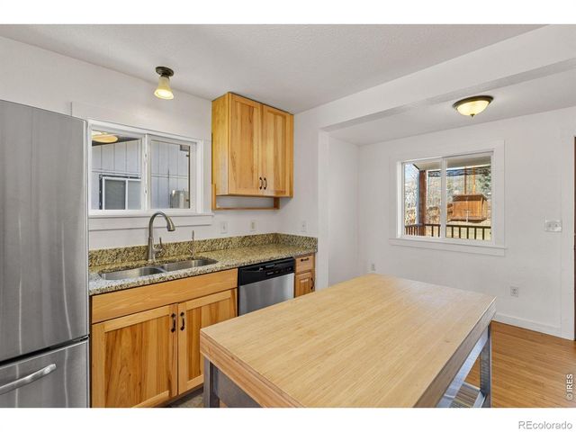 240 Main Street, Lyons, CO 80540