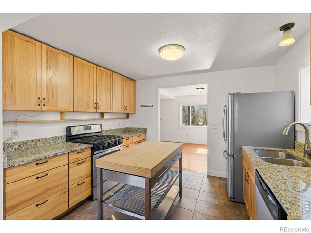 240 Main Street, Lyons, CO 80540