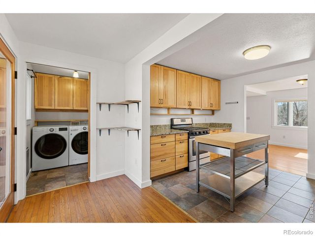 240 Main Street, Lyons, CO 80540