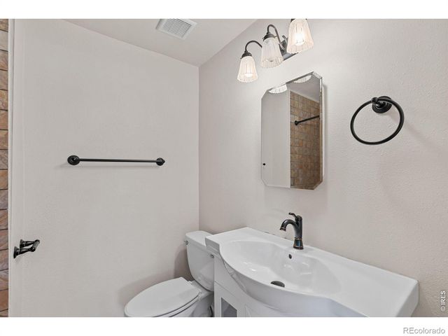 240 Main Street, Lyons, CO 80540