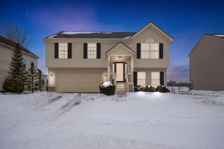 7378 Maplelawn Drive, Ypsilanti, MI 48197