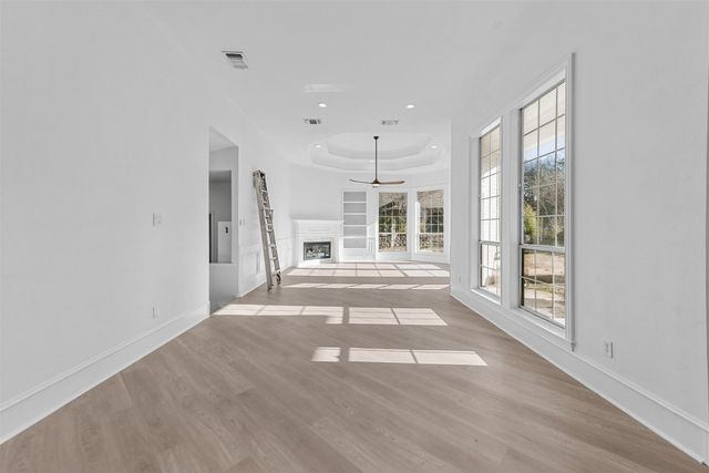 401 Leigh Court, Highland Village, TX 75077