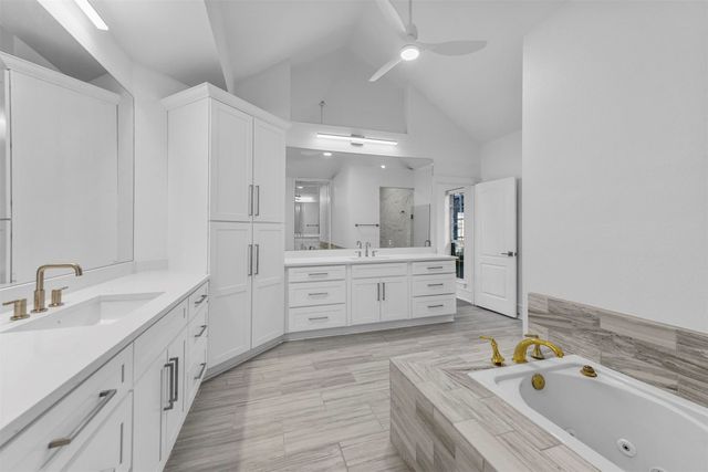 401 Leigh Court, Highland Village, TX 75077