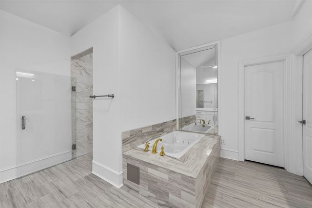 401 Leigh Court, Highland Village, TX 75077