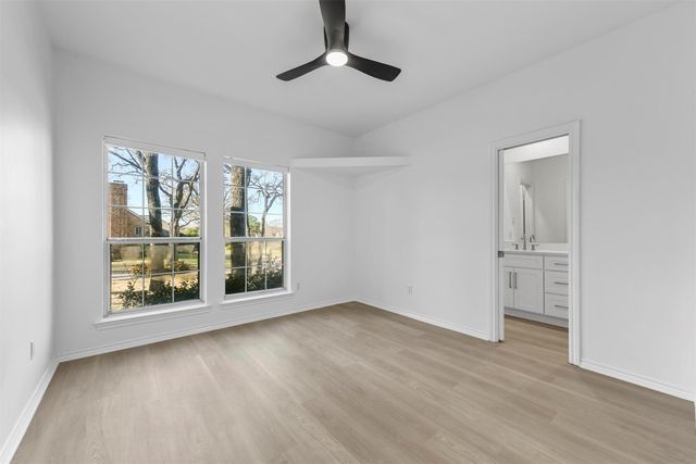 401 Leigh Court, Highland Village, TX 75077