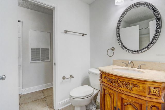 708 SECRET HARBOR UNIT 204 LANE 204, Lake Mary, FL 32746