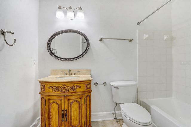 708 SECRET HARBOR UNIT 204 LANE 204, Lake Mary, FL 32746