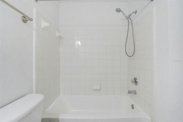 708 SECRET HARBOR UNIT 204 LANE 204, Lake Mary, FL 32746