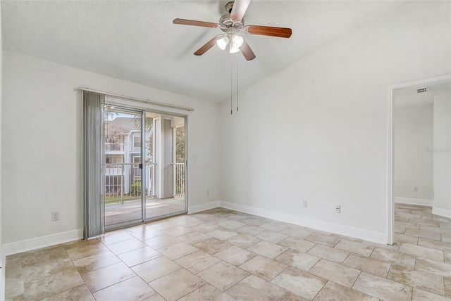 708 SECRET HARBOR UNIT 204 LANE 204, Lake Mary, FL 32746
