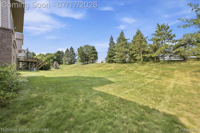 5741 Bingham Drive, Commerce Charter Township, MI 48382