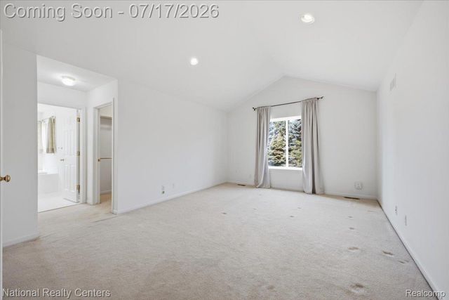 5741 Bingham Drive, Commerce Charter Township, MI 48382