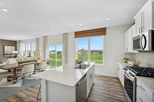 2542 Green Ash Avenue, Shakopee, MN 55379