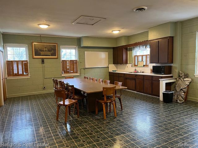 18700 Joy Road, Detroit, MI 48228