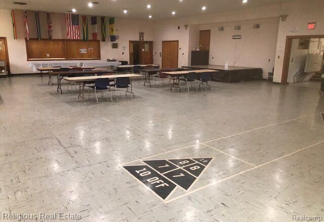 18700 Joy Road, Detroit, MI 48228