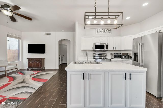 845 S CERISE --, Mesa, AZ 85208