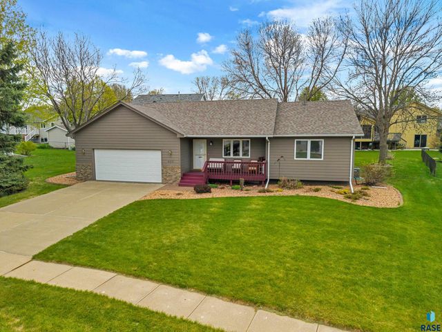 6413 W Hillary Dr Drive, Sioux Falls, SD 57106