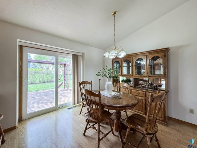 6413 W Hillary Dr Drive, Sioux Falls, SD 57106