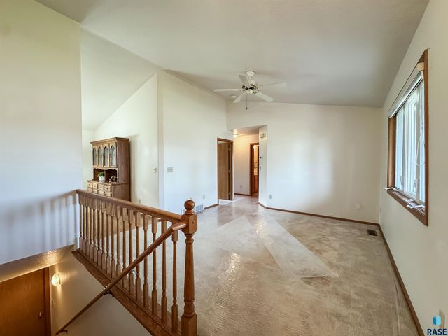6413 W Hillary Dr Drive, Sioux Falls, SD 57106