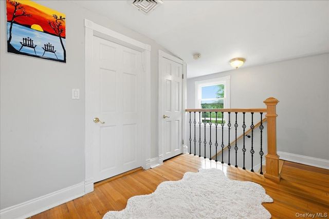 351 Hewlett Parkway, Hewlett, NY 11557