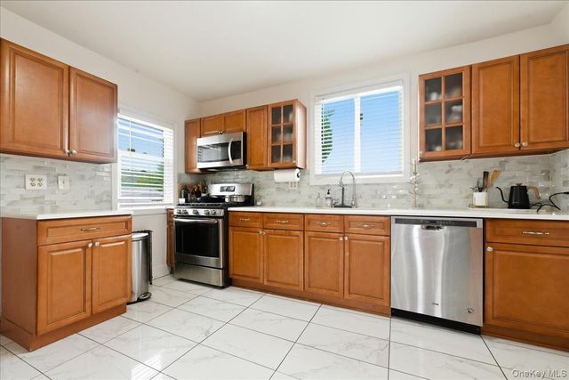 351 Hewlett Parkway, Hewlett, NY 11557