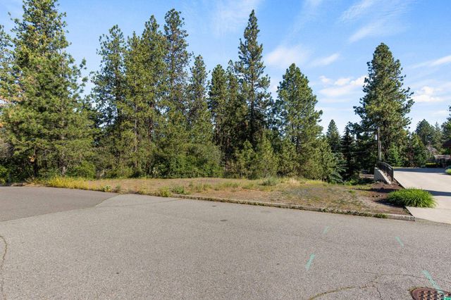1841 E Pinecrest Rd, Spokane, WA 99203