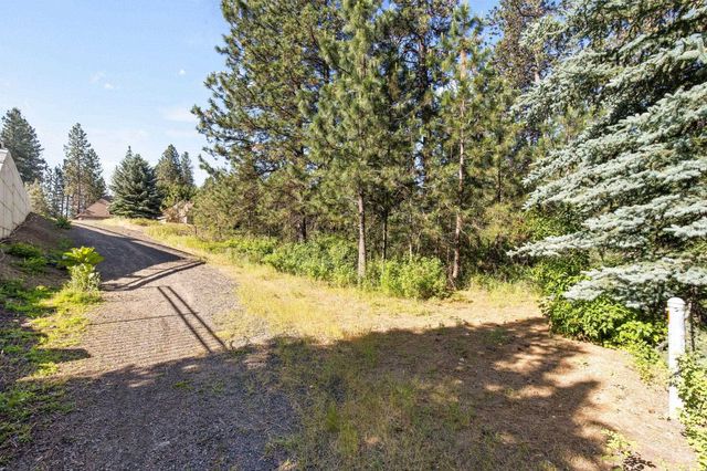 1841 E Pinecrest Rd, Spokane, WA 99203