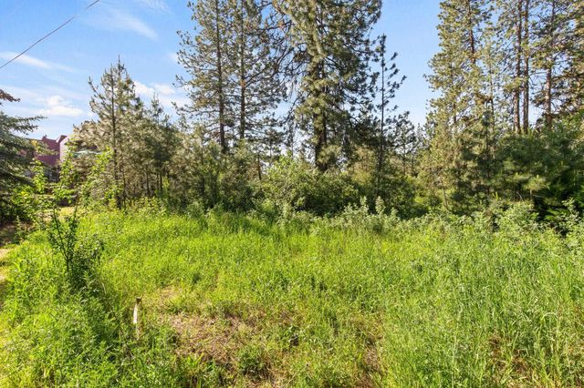 1841 E Pinecrest Rd, Spokane, WA 99203