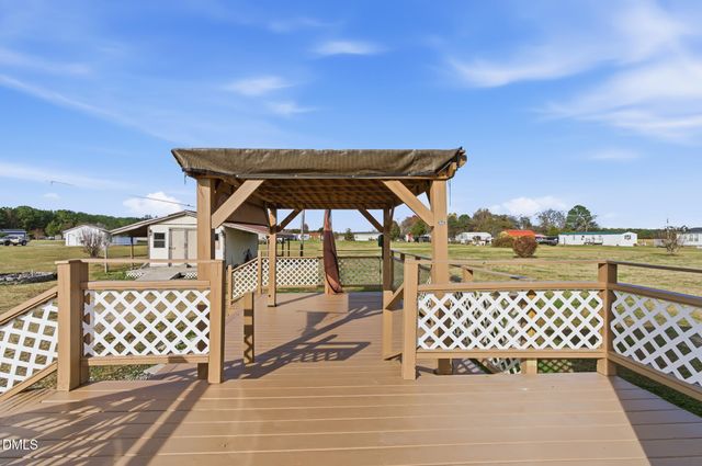 1265 NE Railroad Street Extended, Whitakers, NC 27891